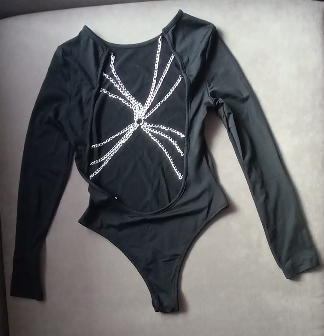 Damskie body z odkrytymi plecami - obrazek 2