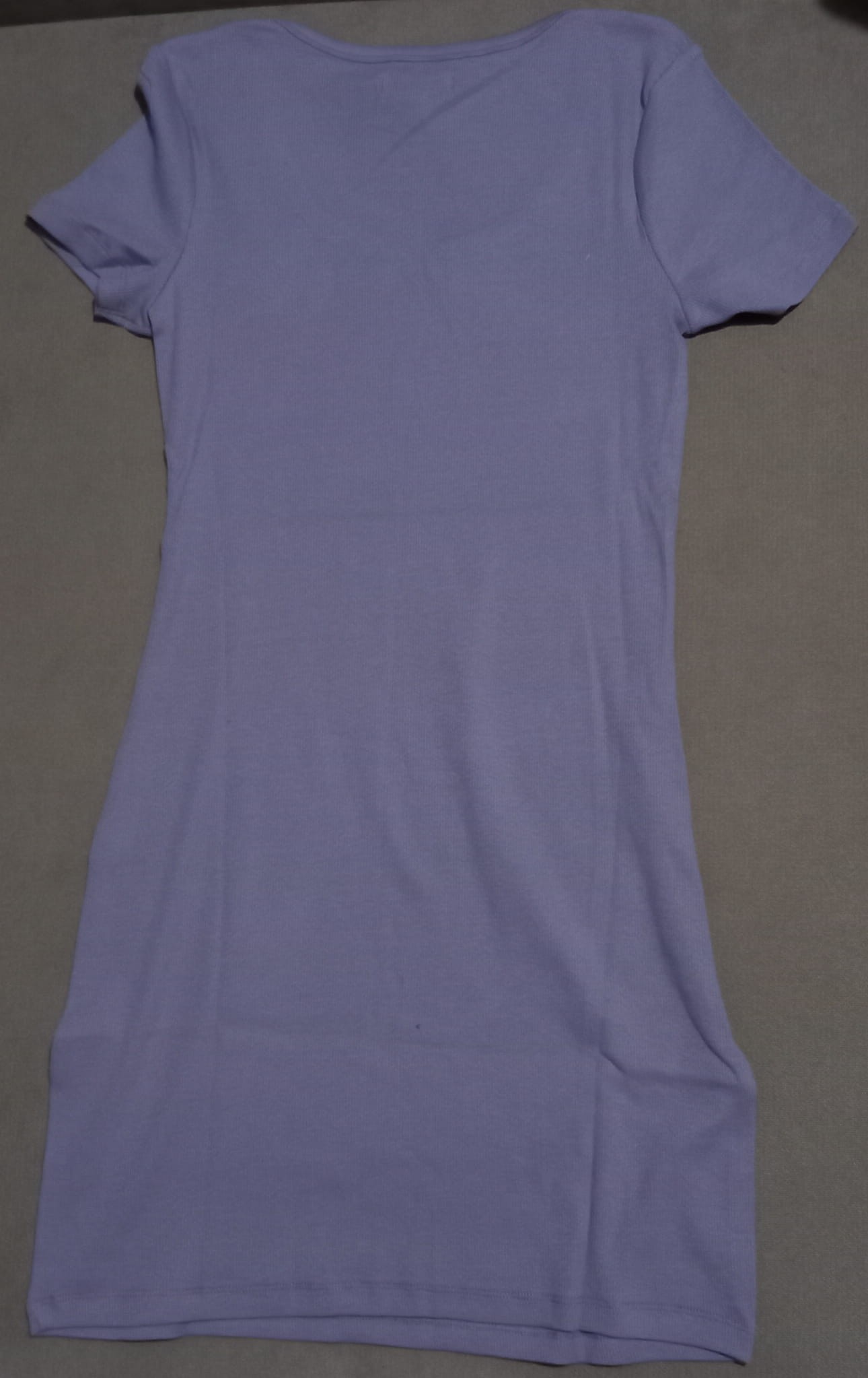 Damska sukienka T-shirtowa - obrazek 2